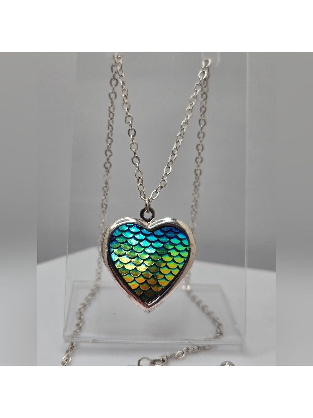 Mermaid Heart Necklace Blue Green Iridescent Locket Silver Tone 16”+3”